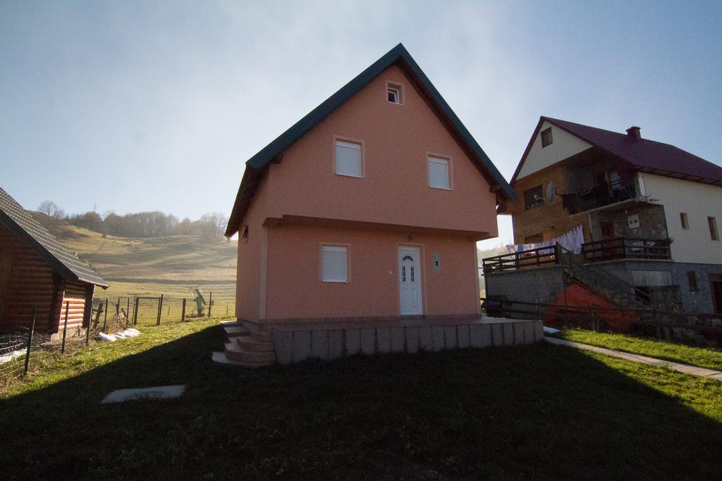 Guest House Happy Žabljak Eksteriør billede